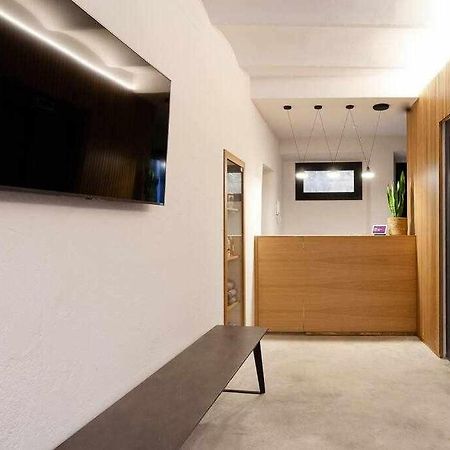 Velo Vern 3 Luxury Penthouse W Views Of City Wall 赫罗纳 外观 照片