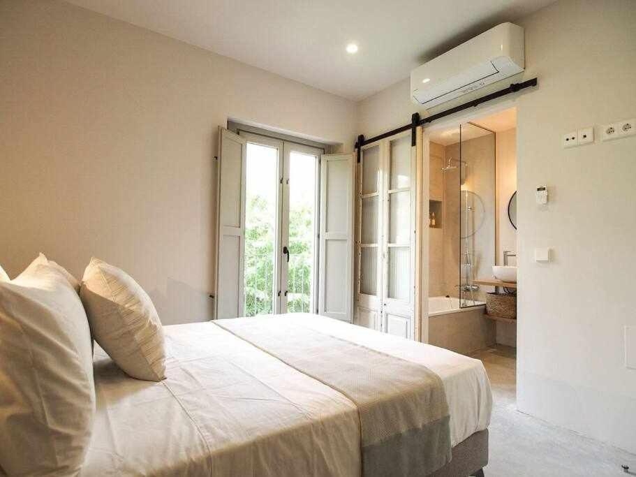 Velo Vern 3 Luxury Penthouse W Views Of City Wall 赫罗纳 外观 照片