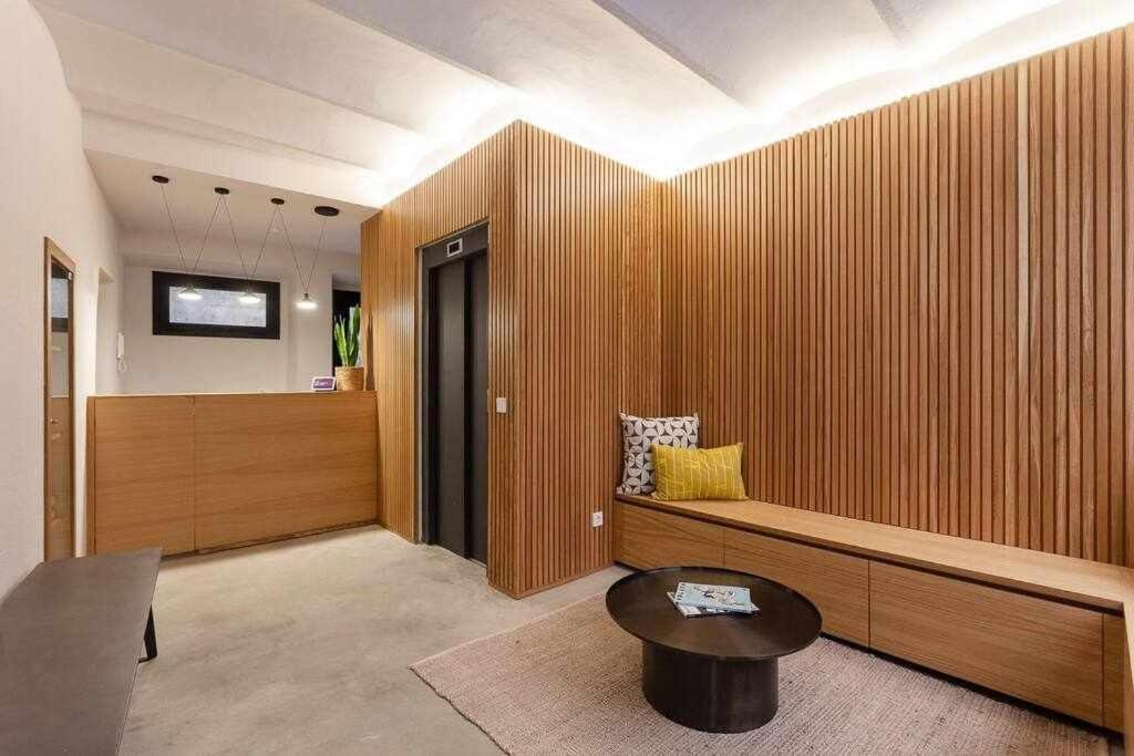 Velo Vern 3 Luxury Penthouse W Views Of City Wall 赫罗纳 外观 照片