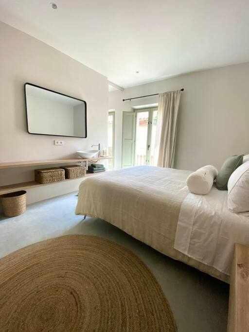 Velo Vern 3 Luxury Penthouse W Views Of City Wall 赫罗纳 外观 照片